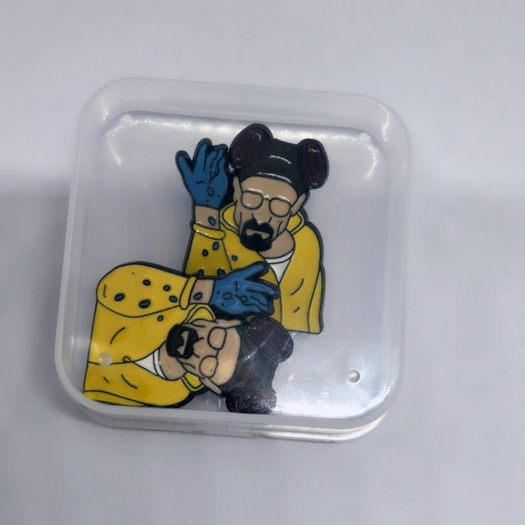 Walter White Heisenberg enamel pin - Picture 2 of 2